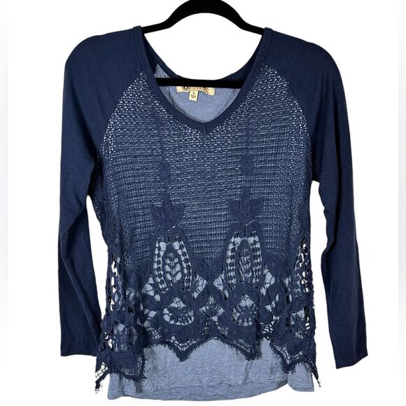 Democracy Woman’s top. Size: Small - Picture 1 of 7
